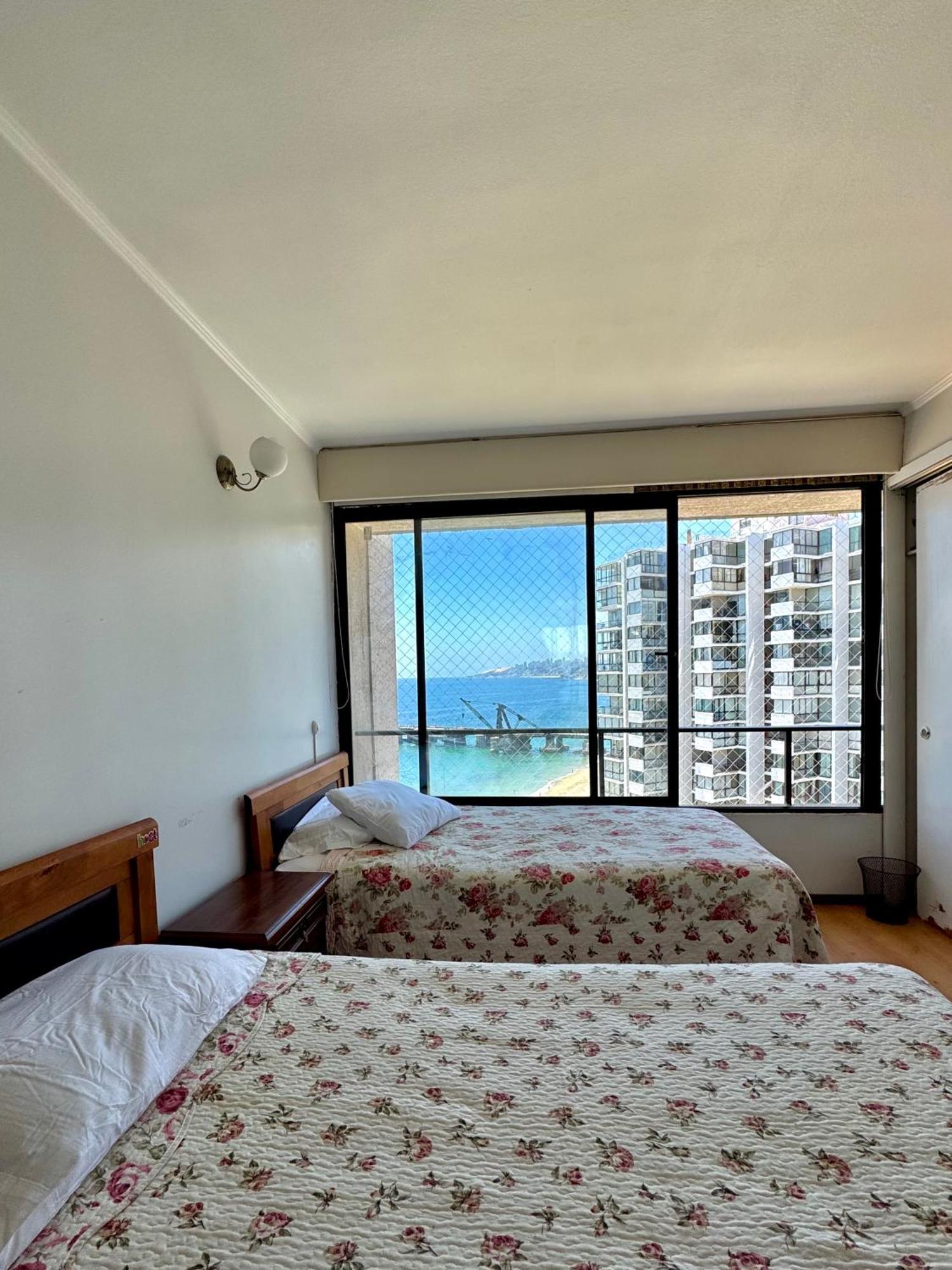Departamento Frente Al Mar , *